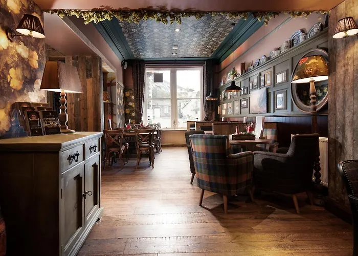 The - The Collection Group آمبيلسايد